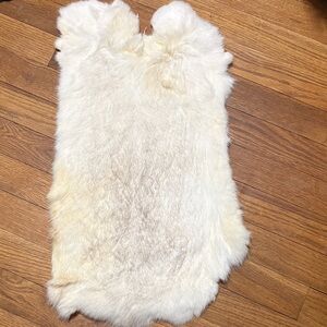 #0644 rabbit pelt